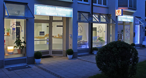 Gebäude abends aussen Gebäude abends aussen